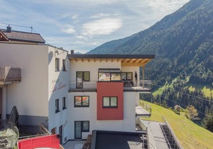 150 m² Apartment ∙ 5 bedrooms ∙ 14 guests