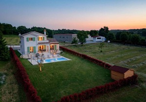 150 m² Villa ∙ 3 bedrooms ∙ 8 guests