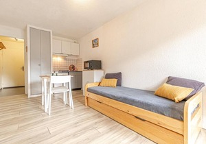 150m from resort center, 2nd floor, balcony, tv, ski locker, 21m², Aussois