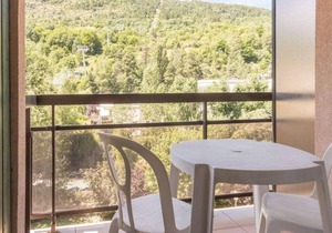 150m from ski slopes, 3rd floor, balcony, parking, tv, ski locker, 30m², Serre Chevalier