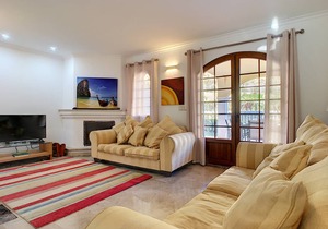 157 m² House ∙ 2 bedrooms ∙ 4 guests
