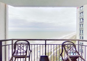 15th Floor Ocean View, Dog-Friendly Studio w/ AC, WiFi, Shared Pool/Hot Tub