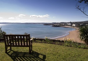 16 Astor - one bed apartment with juliette balcony and stunning uninterrupted sea views