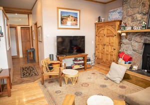 16 Chambertin Townhomes Townhouse