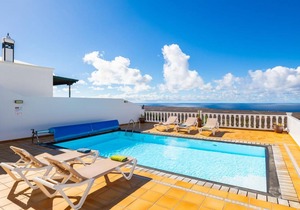 160 m² Villa ∙ 3 bedrooms ∙ 6 guests
