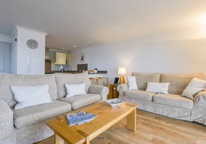 17 BURGH ISLAND CAUSEWAY, family friendly in Bigbury-On-Sea