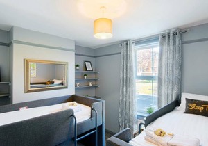 171 m² Apartment ∙ 3 bedrooms ∙ 12 guests