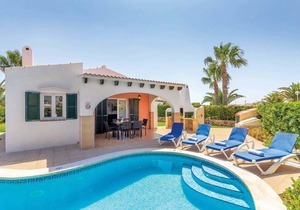 180 m² Villa ∙ 3 bedrooms ∙ 6 guests