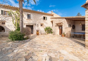 190 m² House ∙ 3 bedrooms ∙ 6 guests