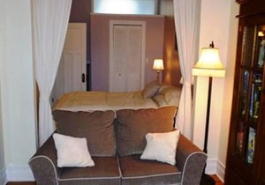 #194 Cozy, Warm APT in Rosemont