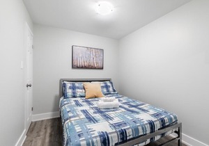 1BR - Boutique Apt w Netflix - Prime Location