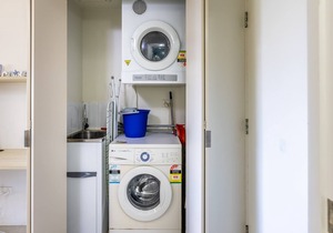 1BR Unit in the heart of Kelvin Grove with Pool