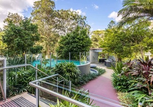 1BR Unit in the heart of Kelvin Grove with Pool