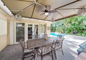 2/2 salt water pool home with king beds