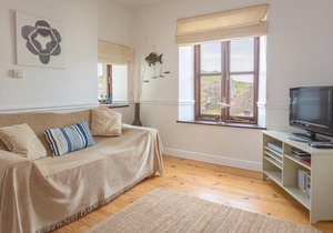 2 Armada House, Nr Kingsbridge