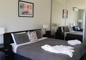 2 Austinmer Studio