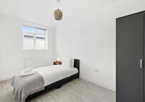 2 Bed Apt|families|Contractors|Uxbridge