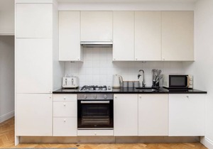 2 Bed Garden Flat Shepherd's Bush