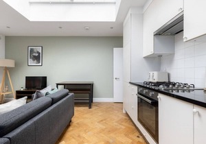 2 Bed Garden Flat Shepherd's Bush
