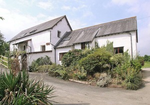 2 bedroom accommodation in Cheriton Bishop
