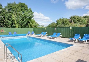 2 bedroom accommodation in Cheriton Bishop