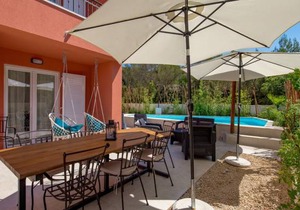 2 bedroom accommodation in Miholascica