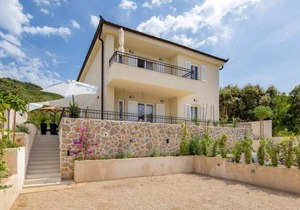 2 bedroom accommodation in Miholascica