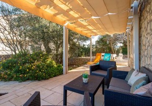 2 bedroom accommodation in Sveti Jakov