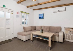 2 bedroom accommodation in Sveti Jakov