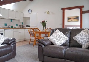 2 bedroom accommodation in Shipton Gorge