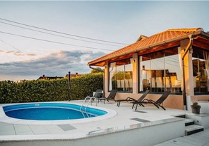 2 bedroom accommodation in Popovaca
