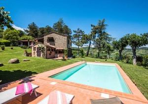 2 bedroom accommodation in Capolona