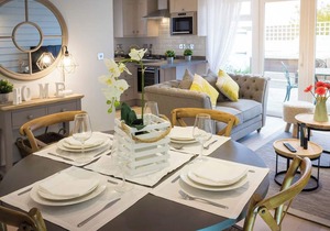 2 bedroom accommodation in Freshwater, Colwell Bay