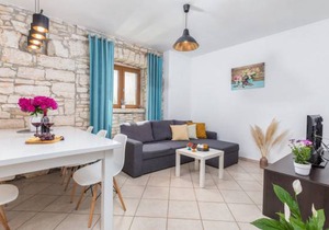 2 bedroom accommodation in Svetvincenat