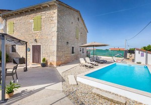 2 bedroom accommodation in Svetvincenat