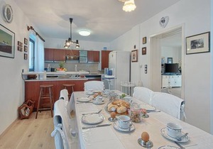 2 bedroom accommodation in Seketin