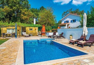 2 bedroom accommodation in Labin