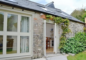 2 bedroom accommodation in Valast Hill, near Stackpole