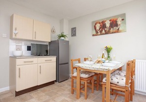 2 bedroom accommodation in Dawlish