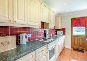 2 bedroom accommodation in St Osyth