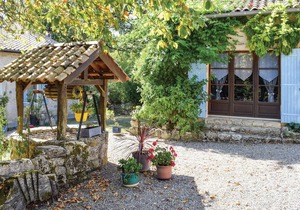 2 bedroom amazing home in Sembas