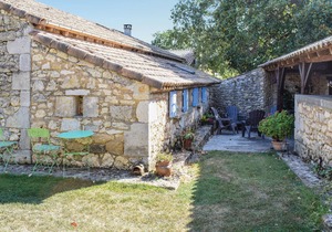2 bedroom amazing home in Sembas