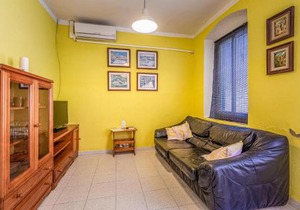 2 Bedroom Beautiful Apartment In Osor
