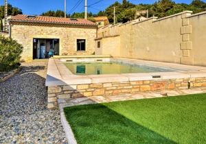 2 bedroom accommodation in Laudun l Ardoise