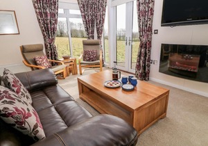 2 Cedar Lodge Park