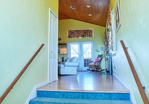 2 Complete Levels with Private Entrances