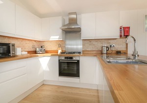 2 FARAWAY FIELDS, family friendly, luxury holiday cottage in Dobwalls
