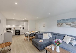 2 Putsborough - Luxury Apartment at Byron Woolacombe, only 4 minute walk to Woolacombe Beach!
