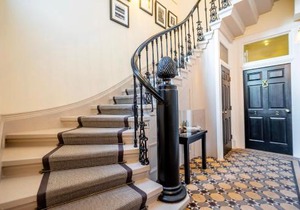 2 Rowntree House