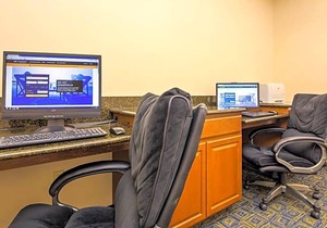2-Star Hotel ∙ Best Western Plus Gas City